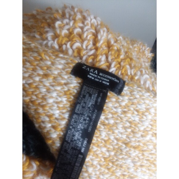 Zara Blanket Shawl Cape size Medium 46 - Picture 3 of 16